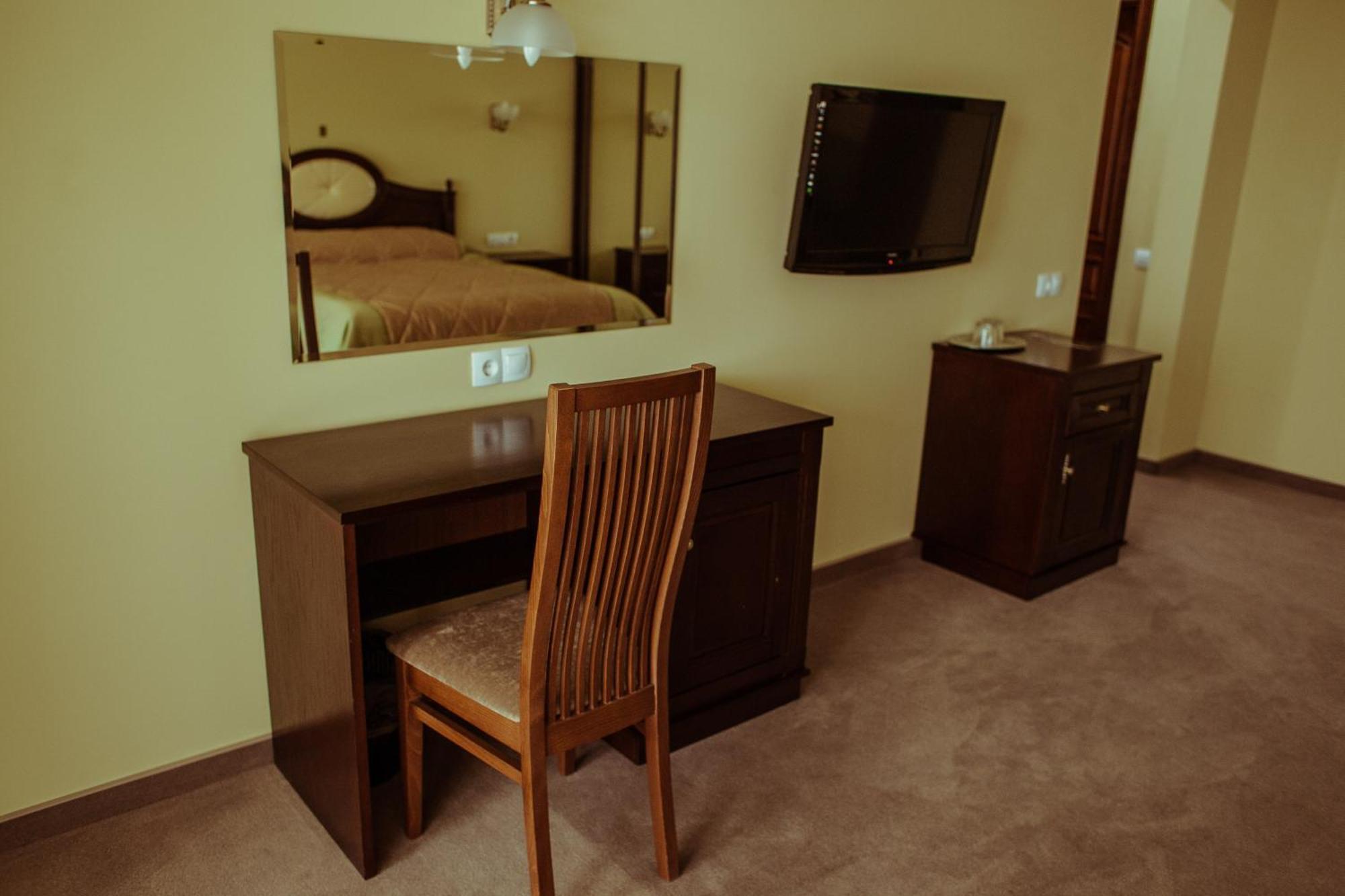 Warszawa Hotel Malekhuv Εξωτερικό φωτογραφία